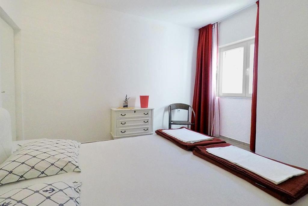 Apartments By The Sea Marusici, Omis - 1024 Mimice Εξωτερικό φωτογραφία